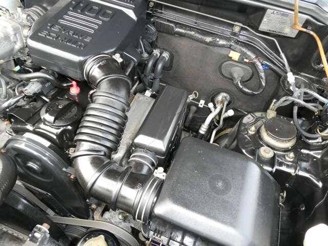 1998 Mitsubishi Pajero JDM car for sale — photo 13 of 20