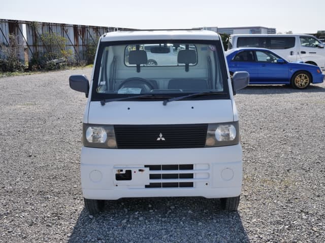 2001 Mitsubishi Minicab JDM car for sale — photo 2 of 25