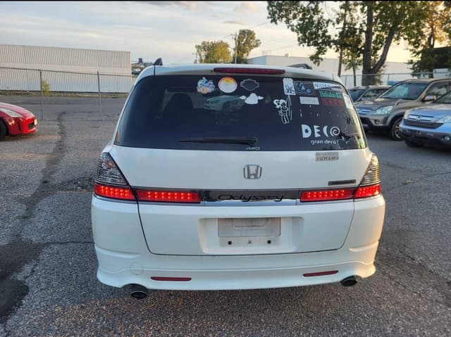 2007 Honda Odyssey JDM car for sale — photo 6 of 13