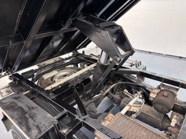 1996 Suzuki Carry JDM car for sale — photo 8 of 25