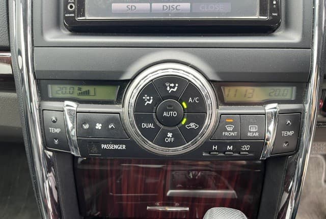 2009 Toyota Mark X JDM car for sale — photo 15 of 25