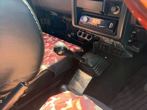 1994 Suzuki Jimny JDM car for sale — photo 12 of 15