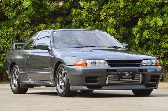 1989 Nissan Skyline JDM car for sale — photo 13 of 25