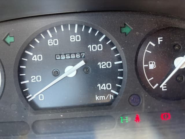 1998 Daihatsu Hijet JDM car for sale — photo 24 of 25