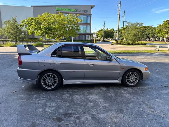 1996 Mitsubishi Lancer Evolution JDM car for sale — photo 24 of 25