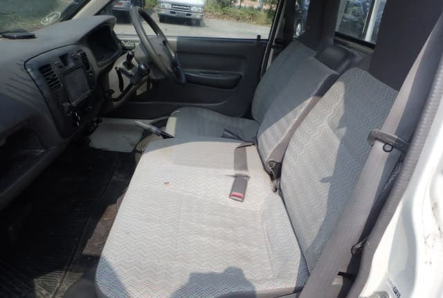 2005 Toyota Townace JDM car for sale — photo 18 of 25