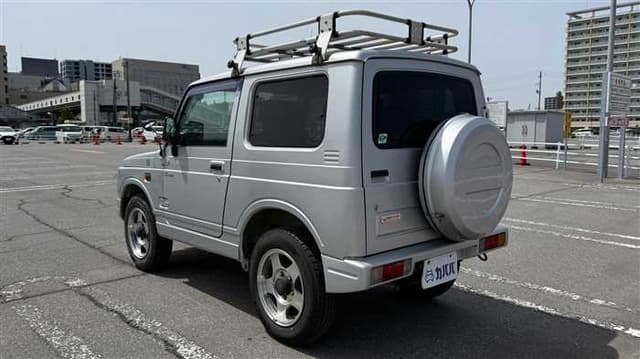1998 Suzuki Jimny JDM car for sale — photo 18 of 25