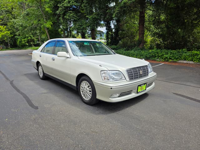 2001 Toyota Crown JDM car for sale — photo 7 of 13