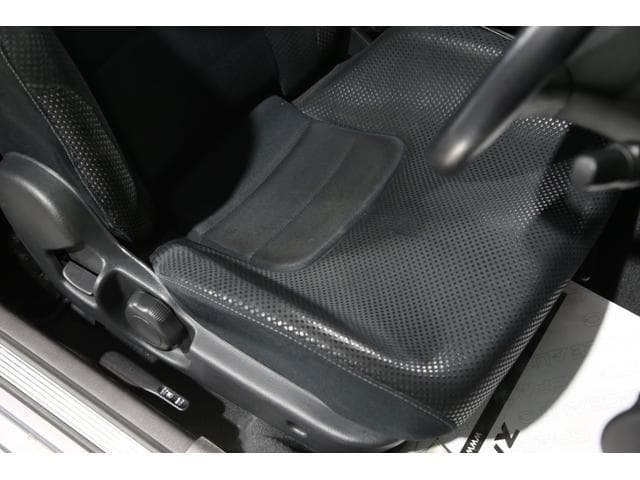 2001 Nissan Skyline JDM car for sale — photo 14 of 16