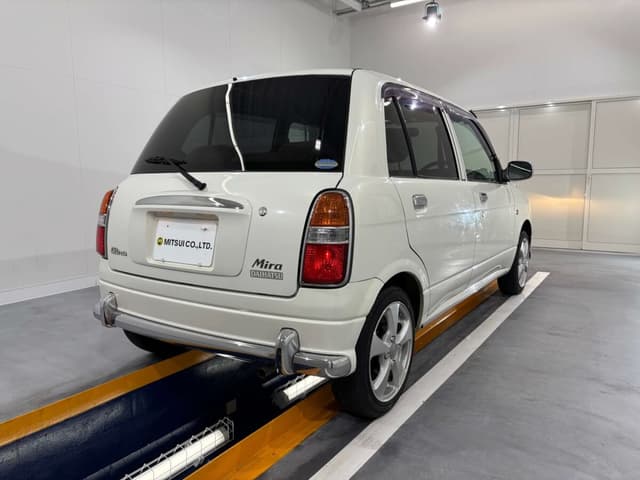 2001 Daihatsu Mira JDM car for sale — photo 5 of 25