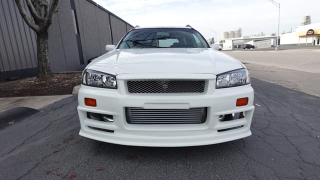 1998 Nissan Stagea JDM car for sale — photo 4 of 19