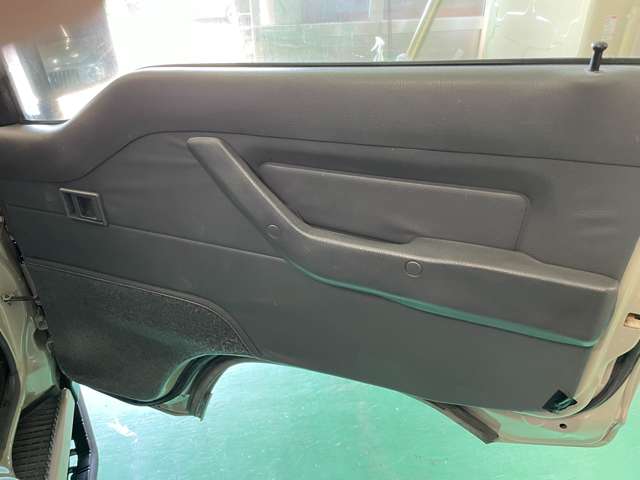 1998 Mitsubishi Delica JDM car for sale — photo 10 of 15