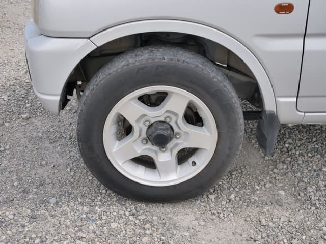 2001 Suzuki Jimny JDM car for sale — photo 19 of 25