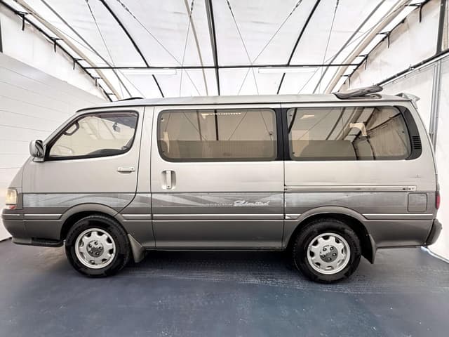 1997 Toyota HiAce JDM car for sale — photo 3 of 25