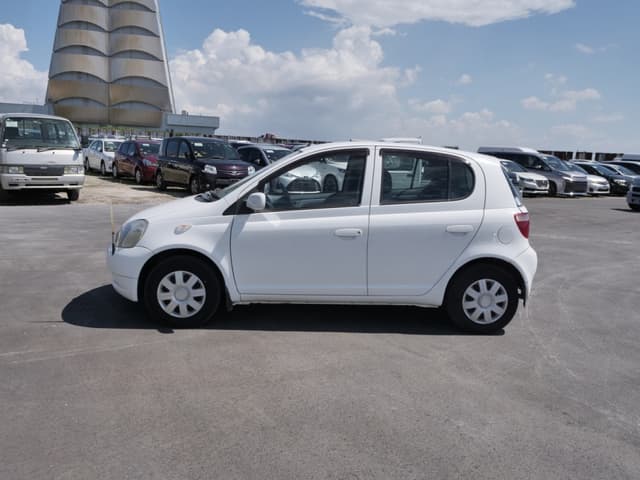 2000 Toyota Vitz JDM car for sale — photo 8 of 25