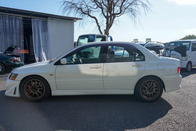 2001 Mitsubishi Lancer Evolution JDM car for sale — photo 10 of 25