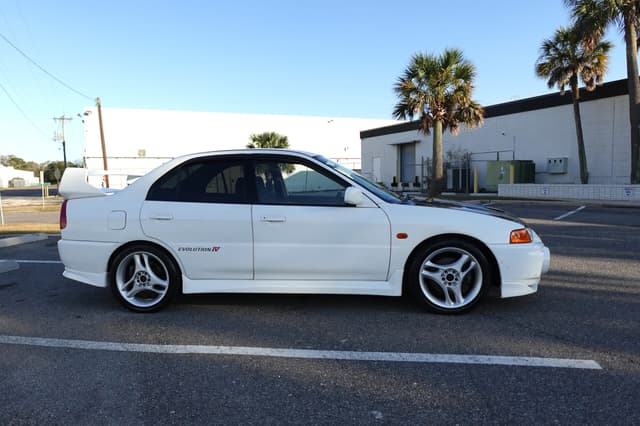 1996 Mitsubishi Lancer Evolution JDM car for sale — photo 5 of 18