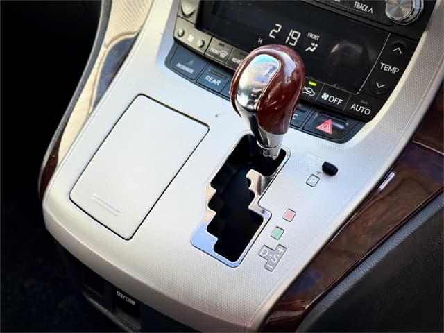 2012 Toyota Alphard JDM car for sale — photo 18 of 25