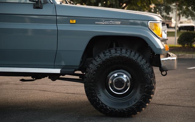 1995 Toyota Land Cruiser JDM car for sale — photo 7 of 17