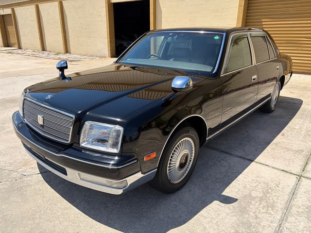 1999 Toyota Century JDM car for sale — photo 4 of 24