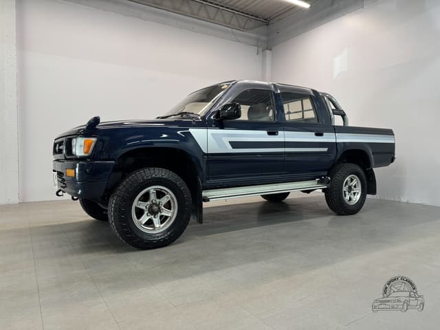 1993 Toyota Hilux JDM car for sale — photo 10 of 25