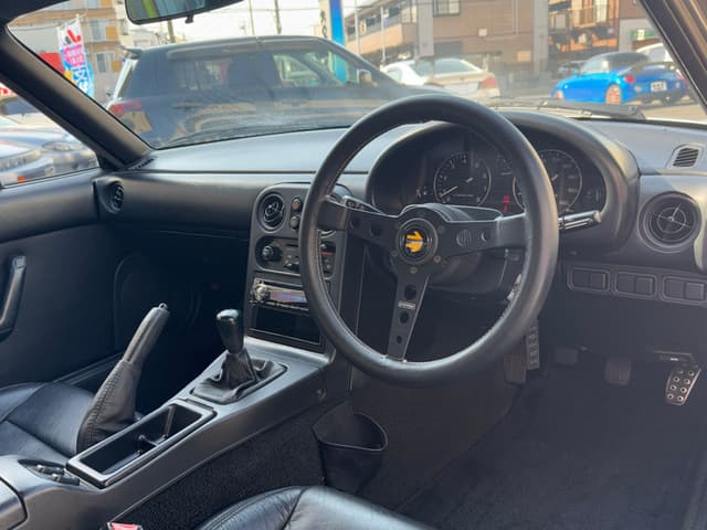 1989 Mazda Roadster (Eunos Roadster / MX-5) JDM car for sale — photo 22 of 25