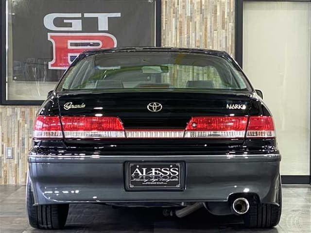 1999 Toyota Mark II JDM car for sale — photo 10 of 25