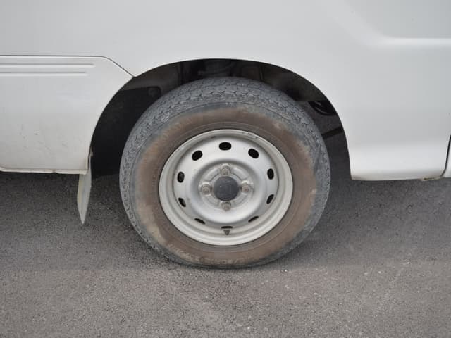 2000 Daihatsu Hijet JDM car for sale — photo 23 of 25