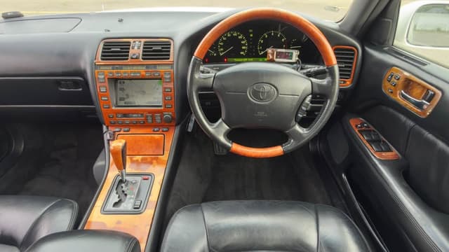 1998 Toyota Celsior JDM car for sale — photo 11 of 20