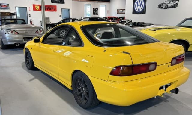 1997 Honda Integra JDM car for sale — photo 4 of 25