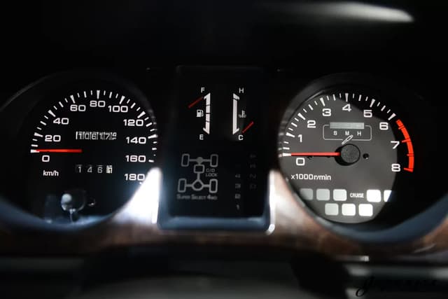 1999 Mitsubishi Pajero JDM car for sale — photo 13 of 25