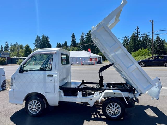 1999 Daihatsu Hijet JDM car for sale — photo 4 of 25