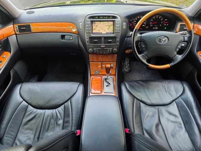 2000 Toyota Celsior JDM car for sale — photo 2 of 25