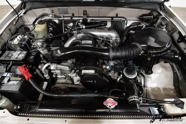 1996 Toyota Hilux Surf JDM car for sale — photo 24 of 25