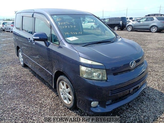 2008 Toyota Voxy JDM car for sale — photo 7 of 25