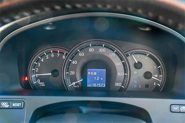 2010 Toyota Crown JDM car for sale — photo 18 of 22