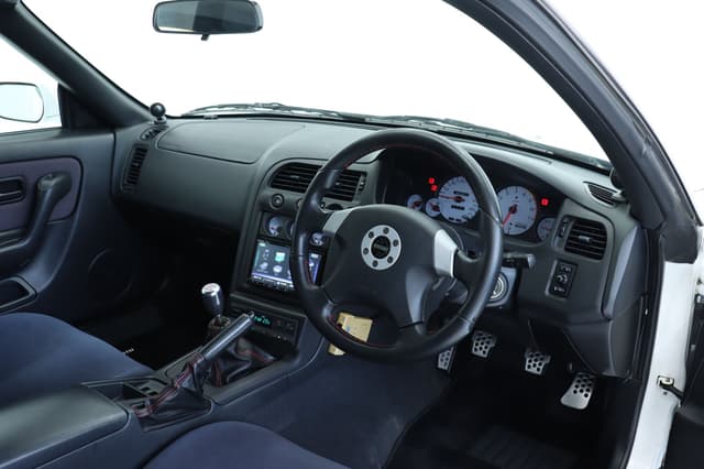 1997 Nissan Skyline JDM car for sale — photo 8 of 25