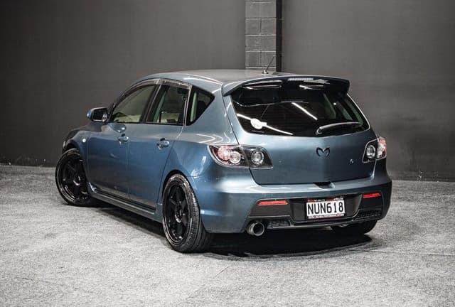 2009 Mazda Axela JDM car for sale — photo 5 of 19