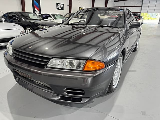 1993 Nissan Skyline JDM car for sale — photo 10 of 25