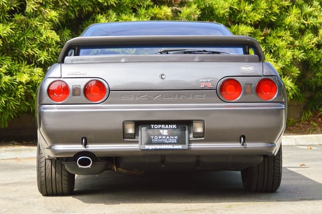 1989 Nissan Skyline JDM car for sale — photo 7 of 25