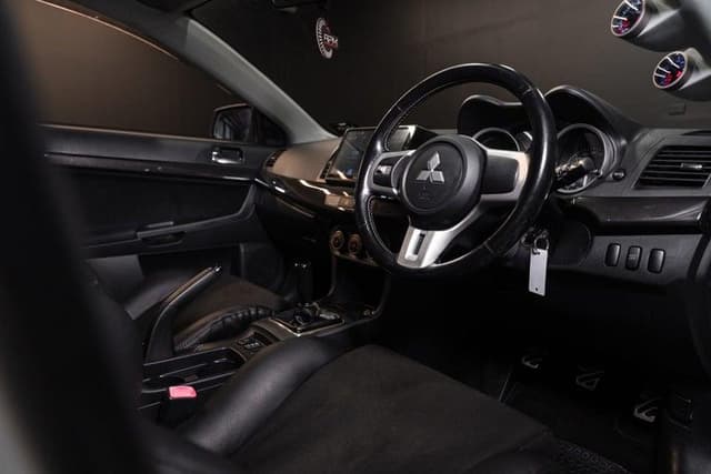 2007 Mitsubishi Lancer Evolution JDM car for sale — photo 17 of 20