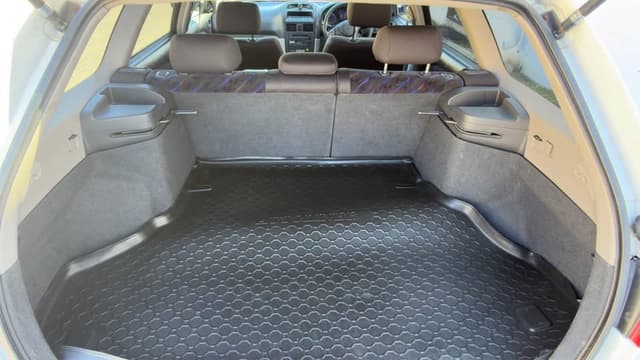 1997 Toyota Caldina JDM car for sale — photo 12 of 14