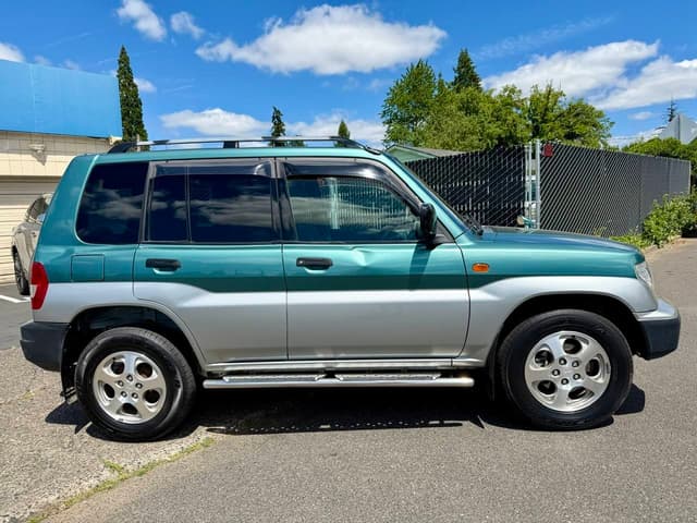 1999 Mitsubishi Pajero JDM car for sale — photo 9 of 25