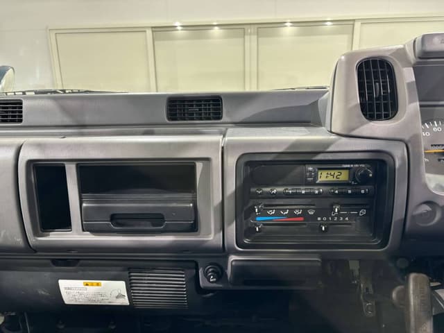 1996 Nissan Atlas JDM car for sale — photo 11 of 24
