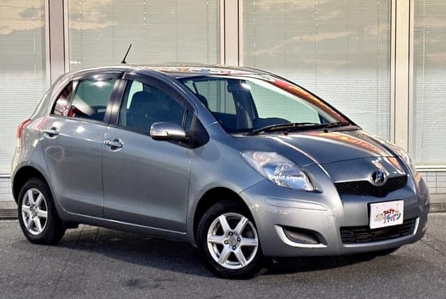 2010 Toyota Vitz JDM car for sale — photo 9 of 9