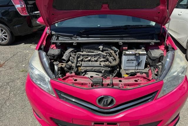 2011 Toyota Vitz JDM car for sale — photo 17 of 25