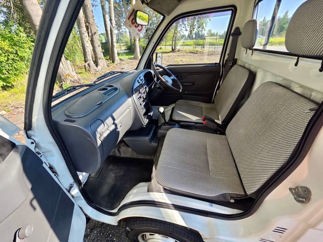 1995 Daihatsu JDM car for sale — photo 12 of 16