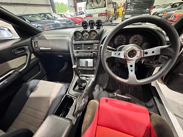 1998 Nissan Skyline JDM car for sale — photo 19 of 25