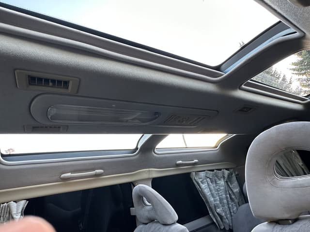 1994 Mitsubishi Delica JDM car for sale — photo 14 of 22