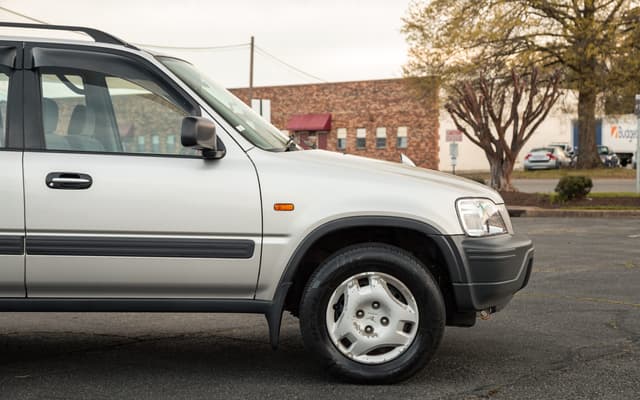 1996 Honda CR-V JDM car for sale — photo 10 of 19